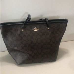 Coach tote